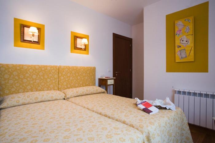La Fonda De Bustio Hotel Ngoại thất bức ảnh