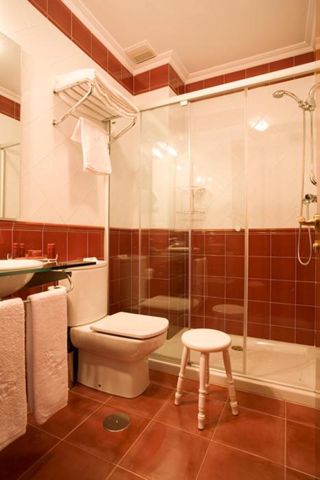 La Fonda De Bustio Hotel Phòng bức ảnh